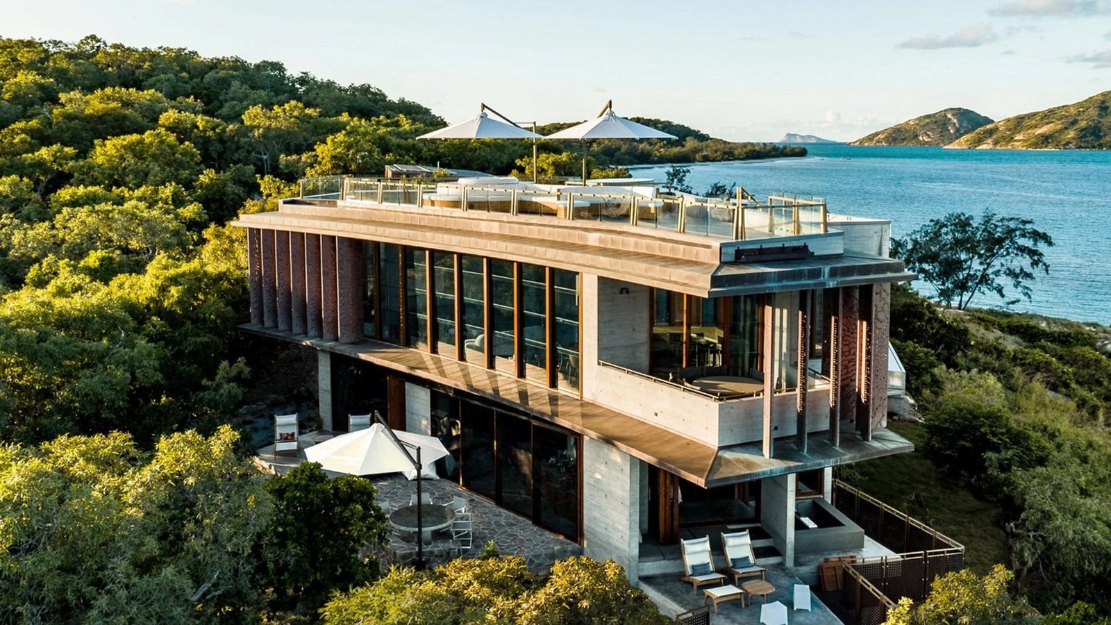 Hotelverse FITUR 2025: Supporting a Resilient Tourism Future